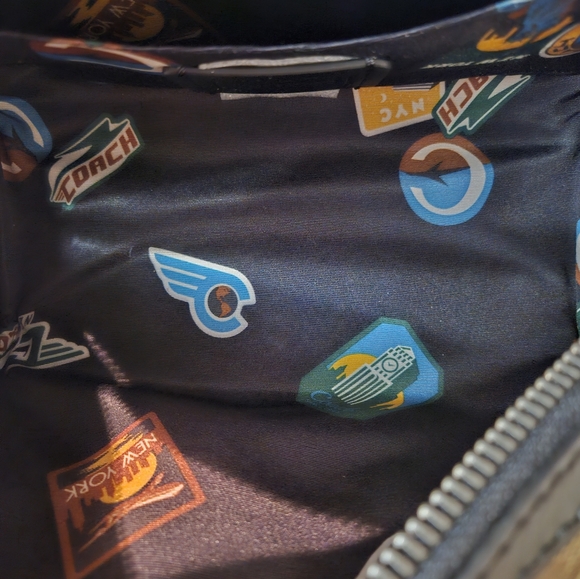 Coach Large Travel kit - Picture 12 of 12